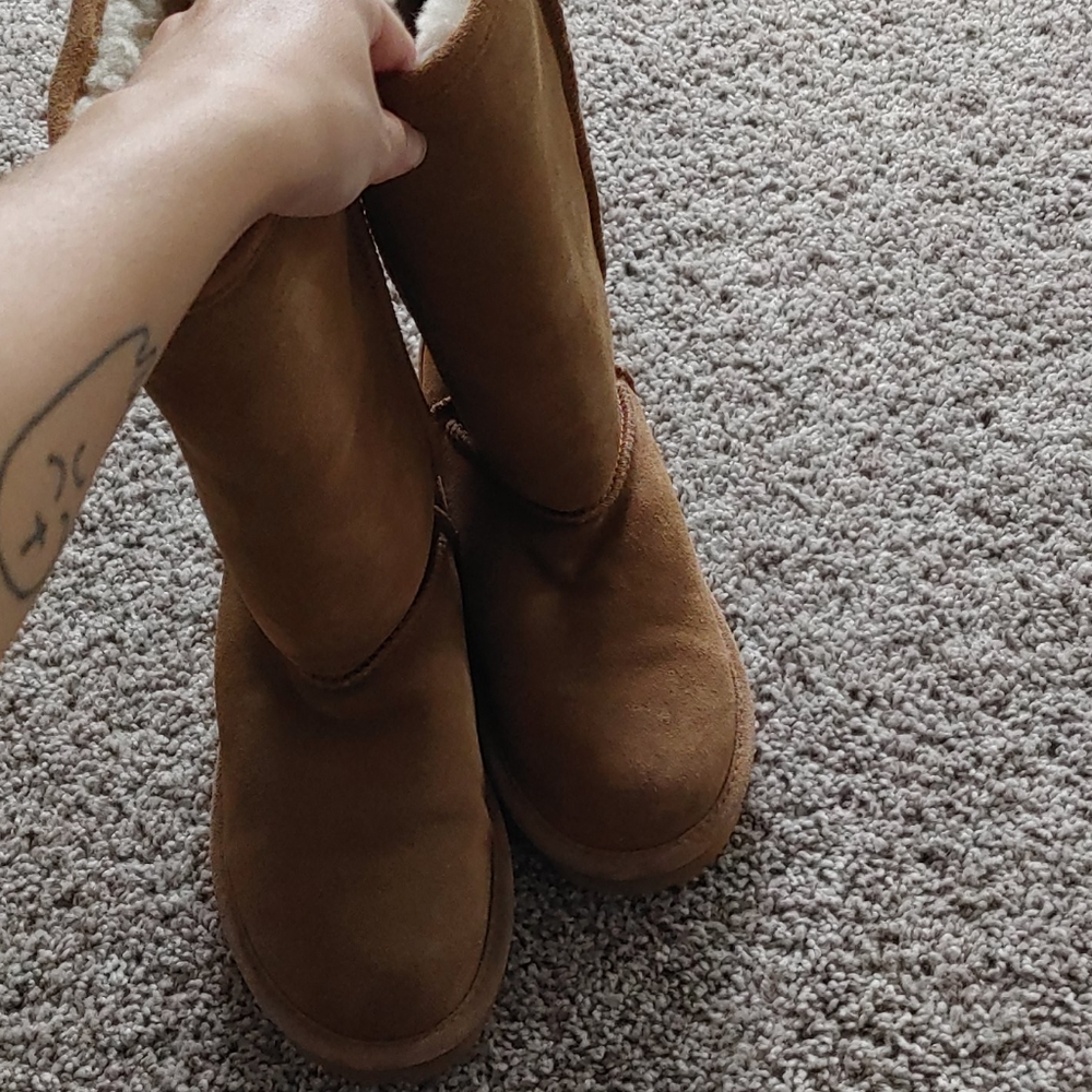 Boots - Picture 2 of 2